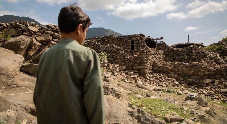 The world born on the island, Papua Yeni Guinea Attack on Greek Peace Guards |UN