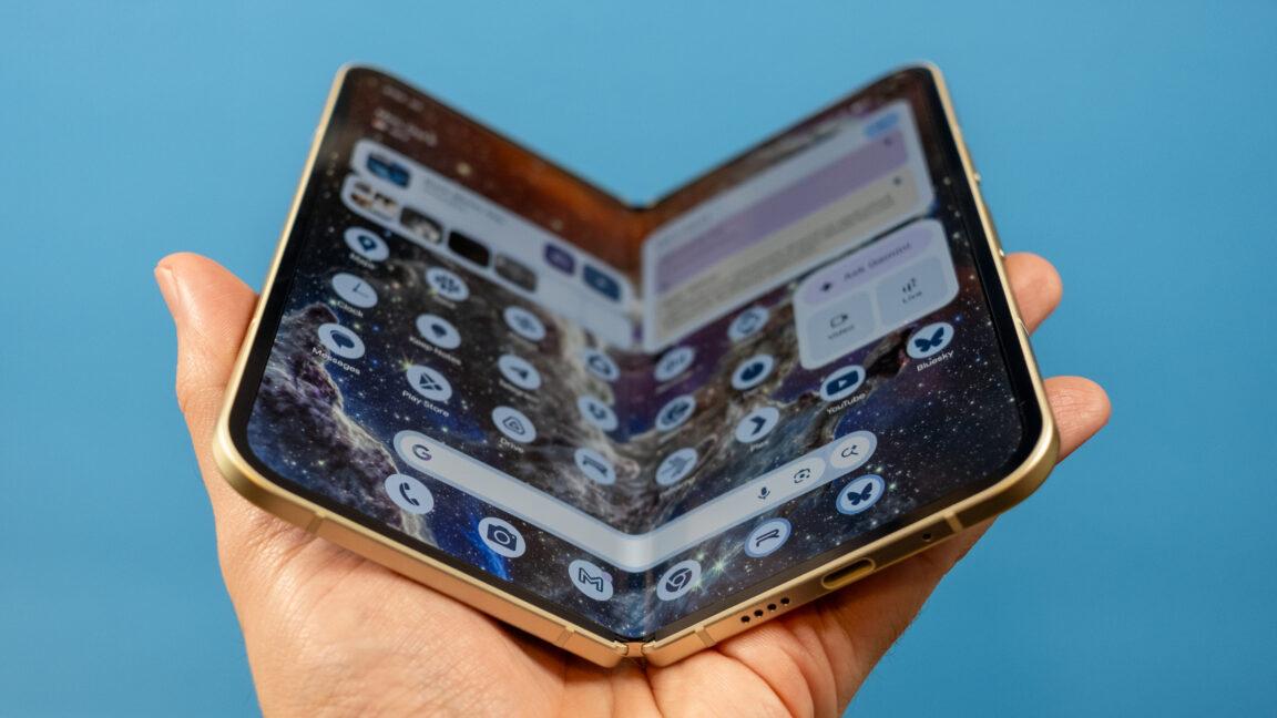 Google Pixel 10 Poung Revign: The Last Words - Ars Technica